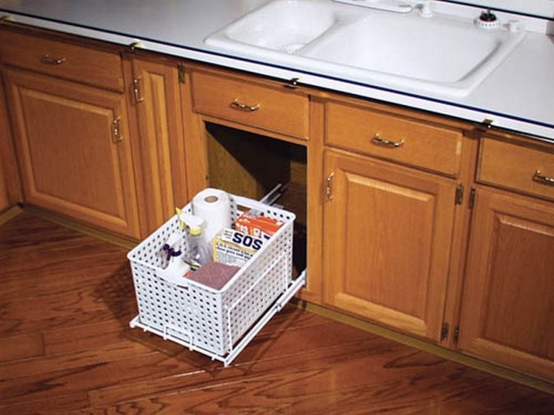 Rev-A-Shelf HURV-1512 S White Pull-Out Laundry Hamper and Utility Basket - 14-1/2\" W x 18-3/8\" D x 12\" H